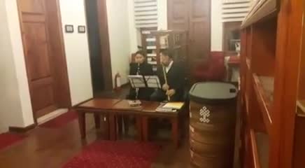 DR.RIZA NUR İL KALK KÜTÜPHANESİNDE NEY DİNLETİSİ 2