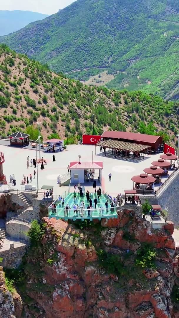 Torul Kalesi Cam Seyir Terası