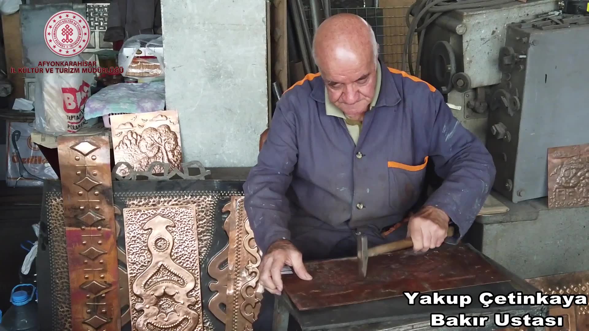  Bakır Ustası, Yakup Çetinkaya Afyonkarahisar 1.Altıneller Geleneksel El Sanatları Festivaline hazırlanıyor.