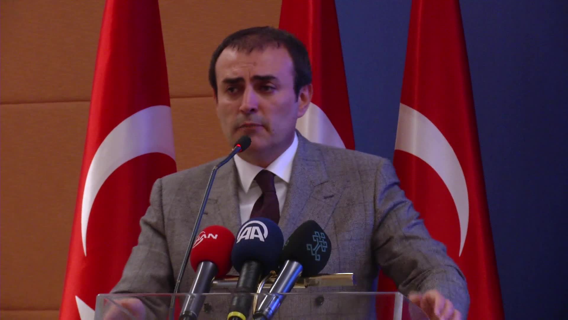 Kültür ve Turizm Bakanı  Mahir Ünal TYD'nin geleneksel yılsonu çalışma yemeğine katıldı