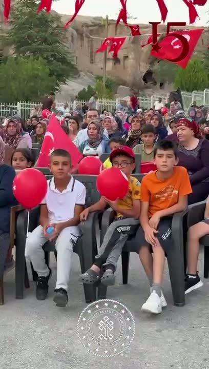 15 Temmuz ruhunu yaşatmak, birlik ve beraberliğimizi her zaman korumak dileğiyle…