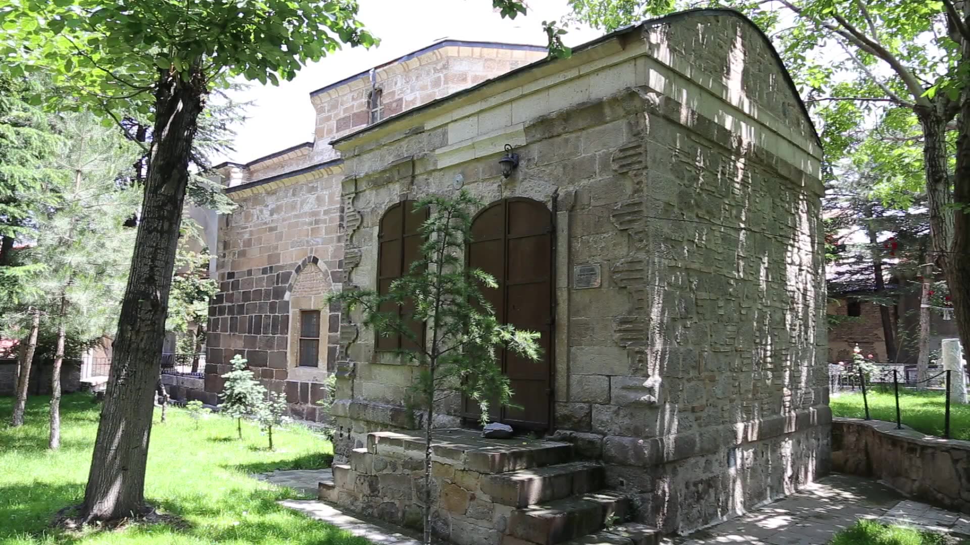 Topçuzade Mehmet Efendi ve Yeni Cami Külliyesi